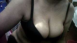 samadhiper naked stripping on cam for live sex video chat