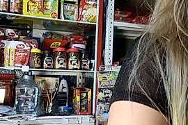 sammyqueenx21 naked stripping on cam for live sex video chat
