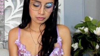 Sara Grey nude on webcam in her Live Sex Chat Room