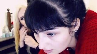 Hot-Mia nude on webcam in her Live Sex Chat Room