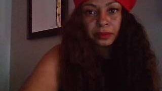 MSweetLindaParks naked stripping on cam for live sex video chat