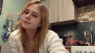 Polly_Wolder naked stripping on cam for live sex video chat