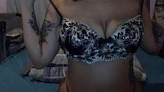 yummyhoneyxo naked stripping on cam for live sex video chat