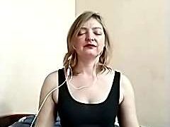 BrendaxGlamour naked stripping on cam for live sex video chat