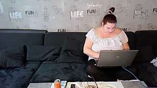 curvybabe2023 naked stripping on cam for live sex video chat