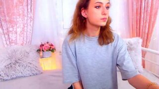 Kristin__K naked stripping on cam for live sex video chat