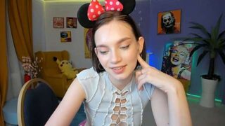 Lizi_mur naked stripping on cam for live sex video chat