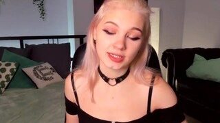 MiaRiverra nude on webcam in her Live Sex Chat Room