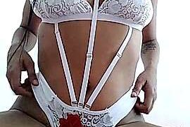 mooanaa naked stripping on cam for live sex video chat