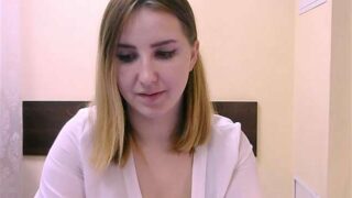 Fionaswons naked stripping on cam for live sex video chat