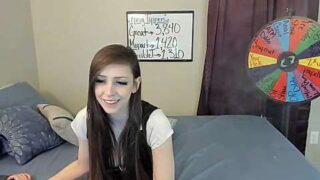 Foxylilslut naked stripping on cam for live sex video chat