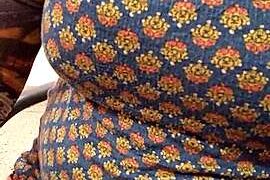 Madhuri_gupta naked stripping on cam for live sex video chat