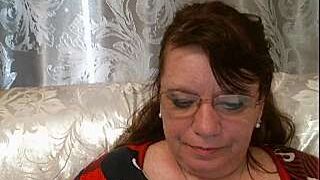 SusanaAhSun naked stripping on cam for live sex video chat