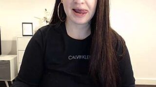 vixy_Squirts naked stripping on cam for live sex video chat