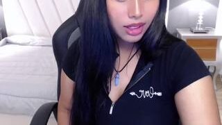 emily-cuteee nude on webcam in her Live Sex Chat Room