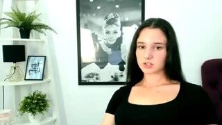 Erinme nude on webcam in her Live Sex Chat Room