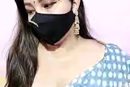 yours-megah naked stripping on cam for live sex video chat