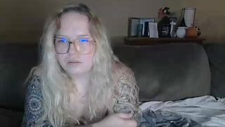 Slutforcummm naked stripping on cam for live sex video chat