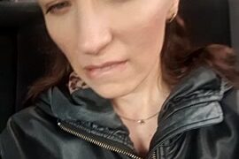 Brilliant-Queen nude stripping on webcam for live sex xxx chat