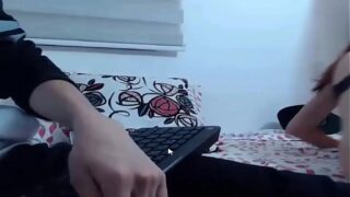 Young nerd sucks girlfriend in pussy | Chaturbate #1