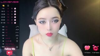 Reaowna nude stripping on webcam for live sex xxx chat