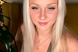 lexi_luv nude stripping on webcam for live sex xxx chat