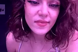 SexyyFoxyy nude stripping on webcam for live sex xxx chat