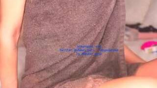 ShawnGeni nude on sex cam in XXX Live Sex Chat Room