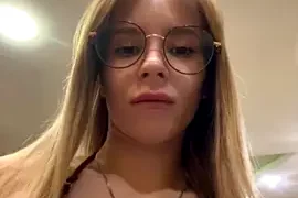 Horny_n_wet nude strip before webcam for live sex xxx chat