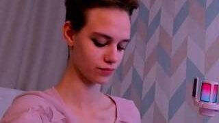 Lunaa-Amour nude on sex cam in XXX Live Sex Chat Room