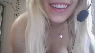 CaliMari nude on sex cam in XXX Live Sex Chat Room