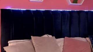 Elly Sexy Brunette nude on sex cam in XXX Live Sex Chat Room