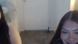 ineedsugar23 nude on sex cam in XXX Live Sex Chat Room