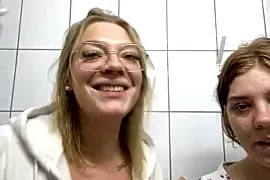 NickyGold_offiziell nude strip before webcam for live sex xxx chat