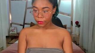 sharonn-diaz nude on sex cam in XXX Live Sex Chat Room