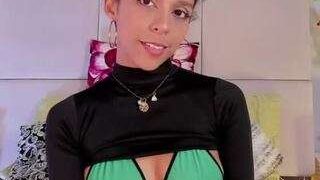 Malany Caramel nude on sex cam in XXX Live Sex Chat Room