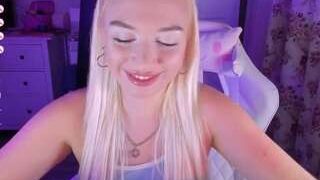 Elsa nude on sex cam in XXX Live Sex Chat Room