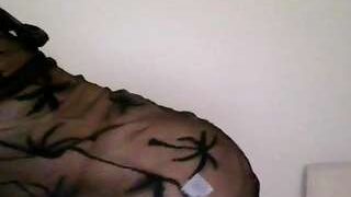 tiinkerbell26 nude on sex cam in XXX Live Sex Chat Room