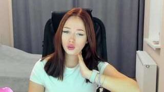 hotmia21 nude on sex cam in XXX Live Sex Chat Room