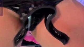 leahjones nude on sex cam in XXX Live Sex Chat Room