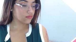 madisson-londer nude on sex cam in XXX Live Sex Chat Room