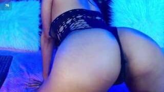 Miluu Hank nude on sex cam in XXX Live Sex Chat Room