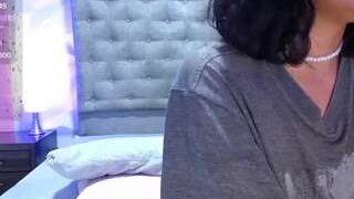 Cute Corina nude on sex cam in XXX Live Sex Chat Room
