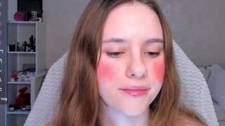 MollyHugs nude on sex cam in XXX Live Sex Chat Room