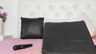 Sharonsmiith1 nude on sex cam in XXX Live Sex Chat Room