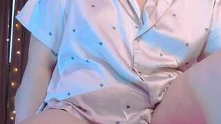 Amelia Owen nude on sex cam in XXX Live Sex Chat Room