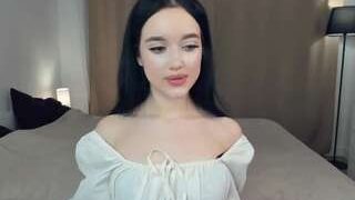 LynneFletcher nude on sex cam in XXX Live Sex Chat Room