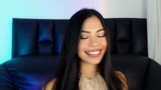 MelyCute nude on sex cam in XXX Live Sex Chat Room