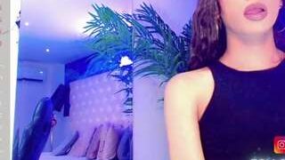 SamiQueen01 nude on sex cam in XXX Live Sex Chat Room