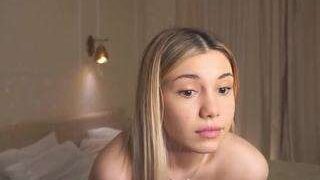 KeeleyHassell nude on sex cam in XXX Live Sex Chat Room